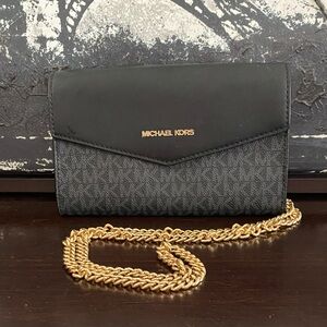 Authentic Michael Kors Small Shoulder/Crossbody Bag